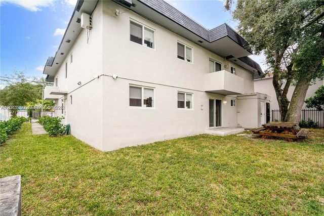 7722 NE 3rd Ct 2, Miami, FL 33138