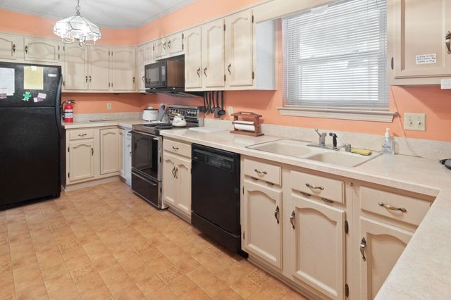 5009 Burrow Drive, North Little Rock, AR 72116