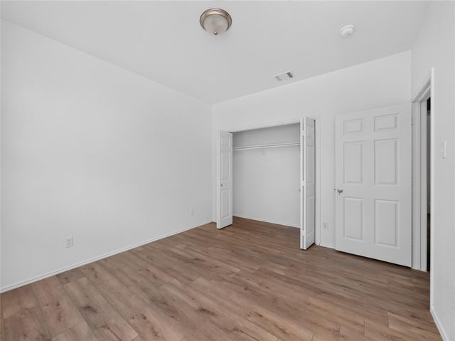 403 Davidson DR, Taylor, TX 76574