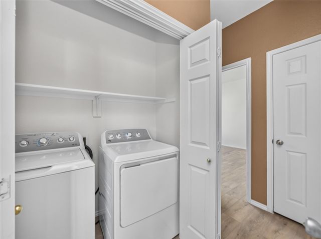 403 Davidson DR, Taylor, TX 76574