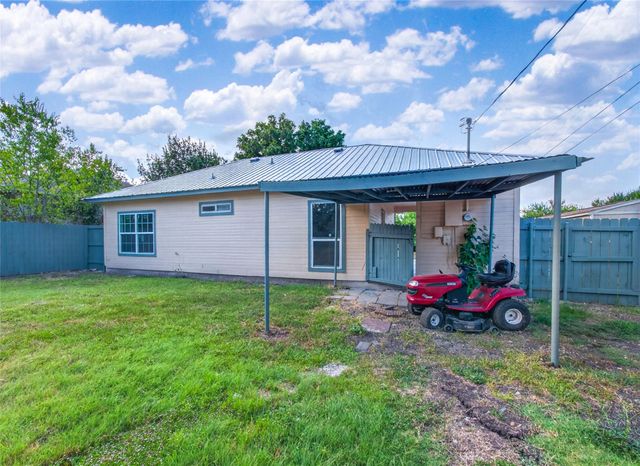 403 Davidson DR, Taylor, TX 76574