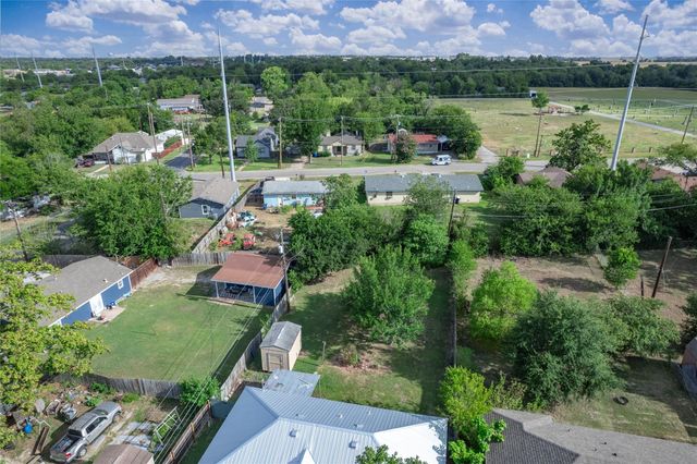403 Davidson DR, Taylor, TX 76574