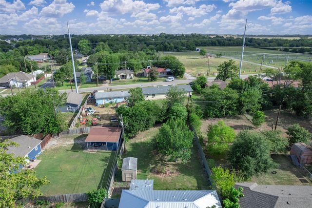 403 Davidson DR, Taylor, TX 76574
