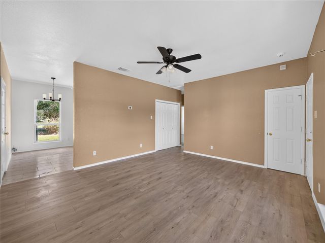 403 Davidson DR, Taylor, TX 76574