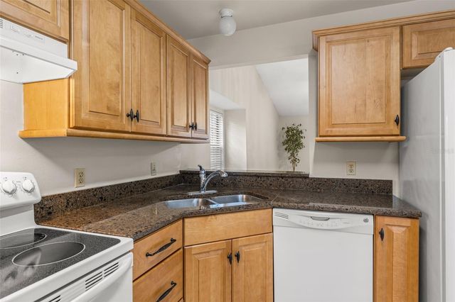 5100 BURCHETTE ROAD 300, Tampa, FL 33647