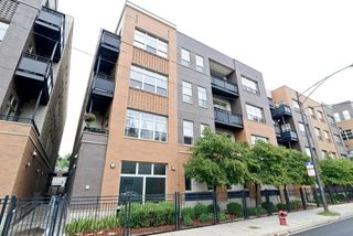 2933 N Clybourn Avenue 303, Chicago, IL 60618