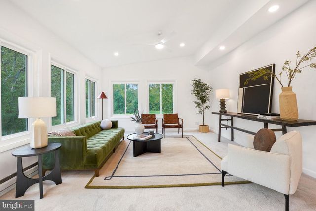 10104 GRAYHORSE CT, Rockville, MD 20854