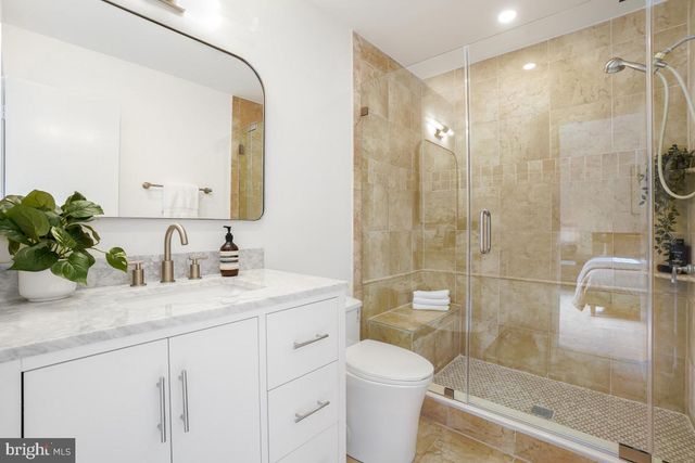 10104 GRAYHORSE CT, Rockville, MD 20854
