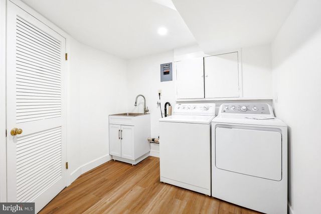 10104 GRAYHORSE CT, Rockville, MD 20854