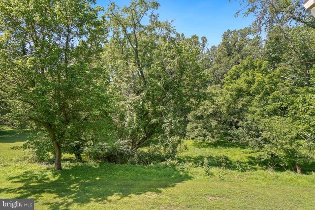 10104 GRAYHORSE CT, Rockville, MD 20854