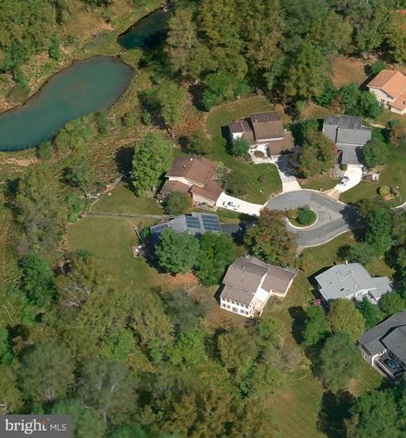 10104 GRAYHORSE CT, Rockville, MD 20854