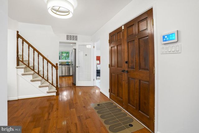 10104 GRAYHORSE CT, Rockville, MD 20854