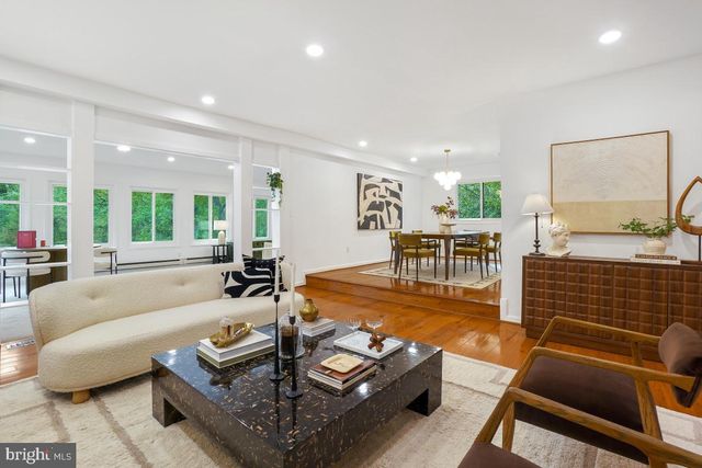 10104 GRAYHORSE CT, Rockville, MD 20854