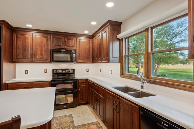 10866 Millersburg Road, Chandler, IN 47610