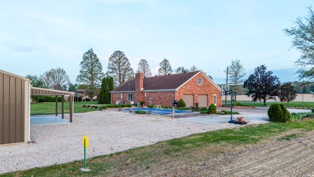 10866 Millersburg Road, Chandler, IN 47610