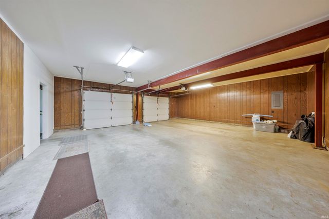 10866 Millersburg Road, Chandler, IN 47610