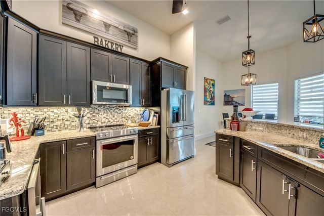 5322 Agualinda BLVD, Cape Coral, FL 33914