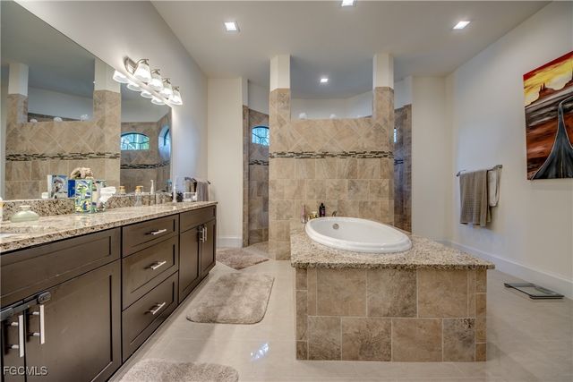 5322 Agualinda BLVD, Cape Coral, FL 33914