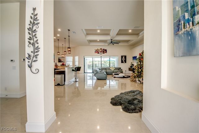 5322 Agualinda BLVD, Cape Coral, FL 33914