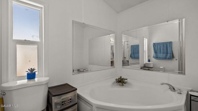 1501 E Avenue I 115, Lancaster, CA 93535