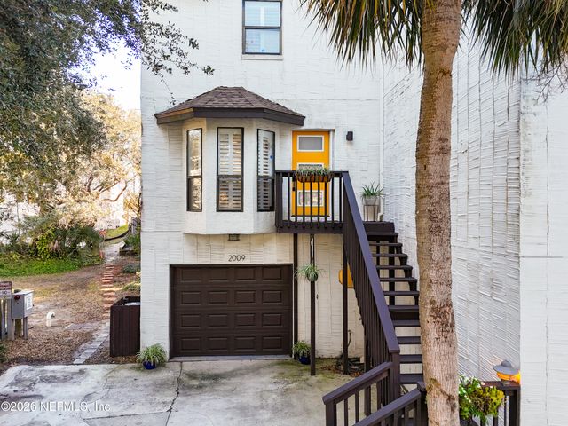 2009 SEMINOLE Road 2009, Atlantic Beach, FL 32233