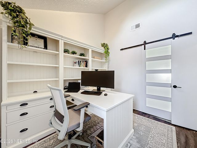 2009 SEMINOLE Road 2009, Atlantic Beach, FL 32233