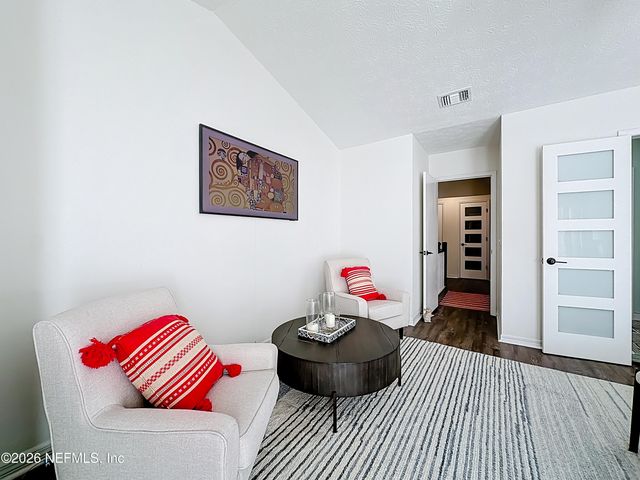 2009 SEMINOLE Road 2009, Atlantic Beach, FL 32233