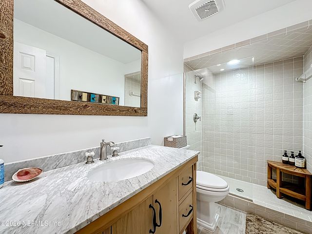 2009 SEMINOLE Road 2009, Atlantic Beach, FL 32233