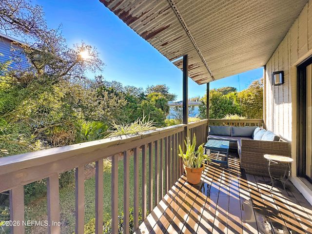 2009 SEMINOLE Road 2009, Atlantic Beach, FL 32233