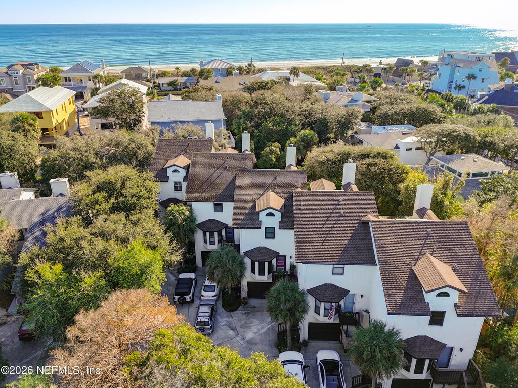 2009 SEMINOLE Road 2009, Atlantic Beach, FL 32233