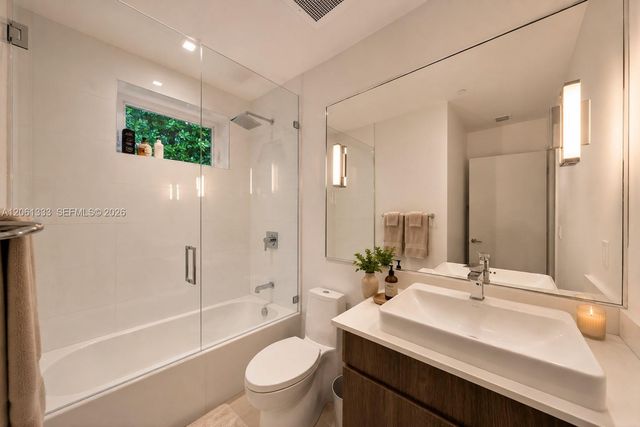 455 NE 39th Street 111, Miami, FL 33137