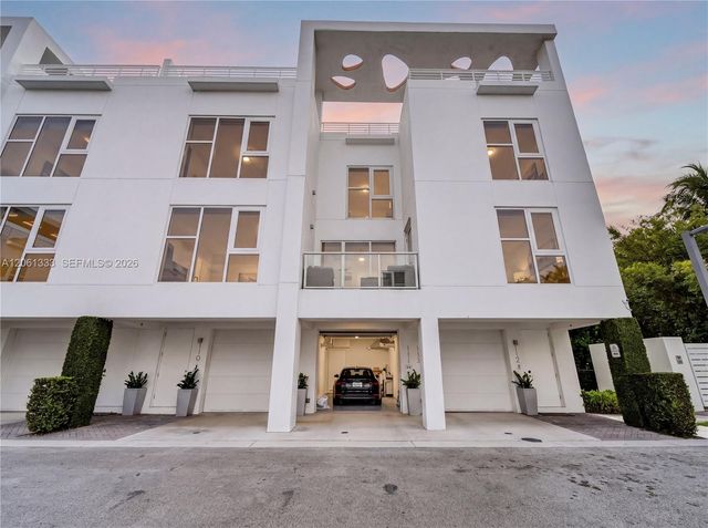 455 NE 39th Street 111, Miami, FL 33137