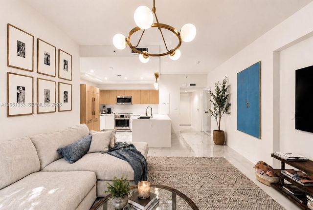 455 NE 39th Street 111, Miami, FL 33137