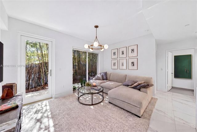 455 NE 39th Street 111, Miami, FL 33137