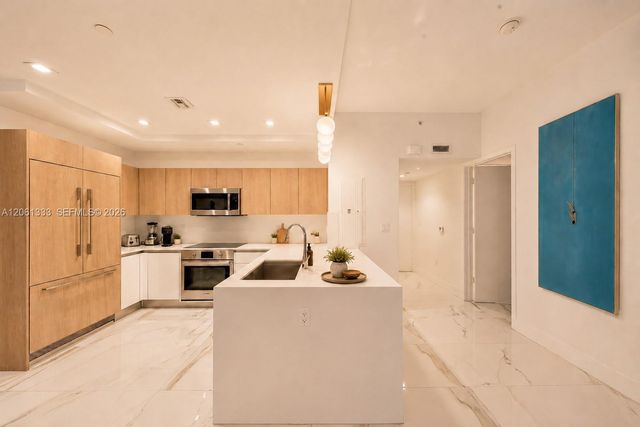 455 NE 39th Street 111, Miami, FL 33137