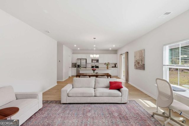 118 Saltgrass Lane, Bloomingdale, GA 31302