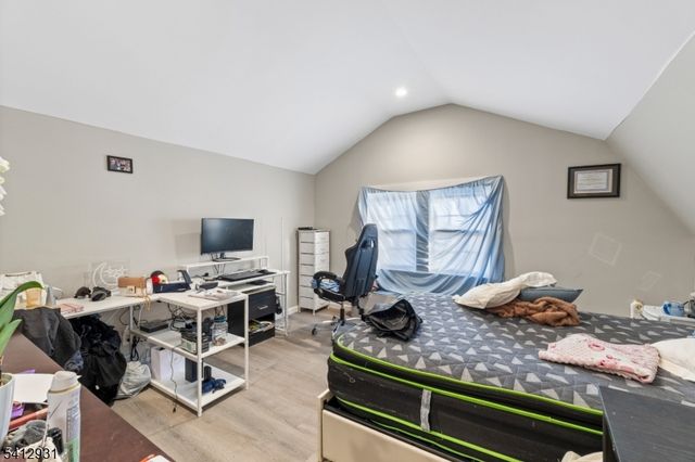 221 E Westfield Ave, Roselle Park Boro, NJ 07204