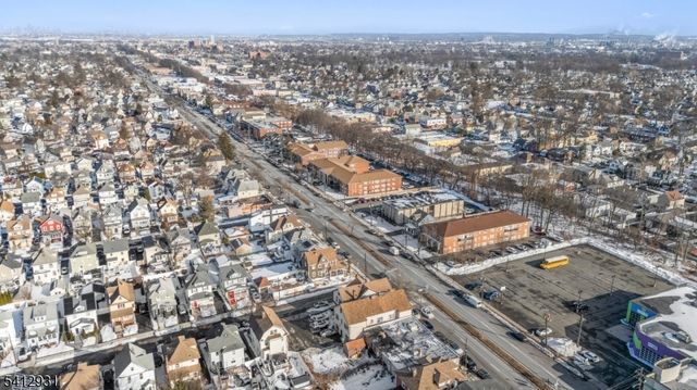 221 E Westfield Ave, Roselle Park Boro, NJ 07204