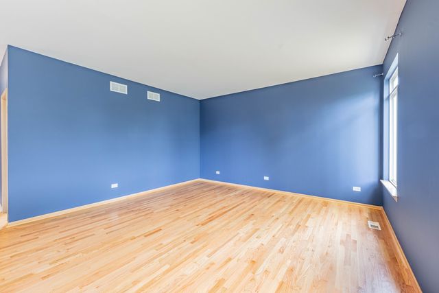 16516 Coventry Lane, Crest Hill, IL 60403