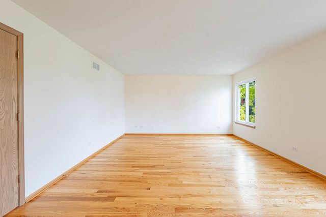 16516 Coventry Lane, Crest Hill, IL 60403