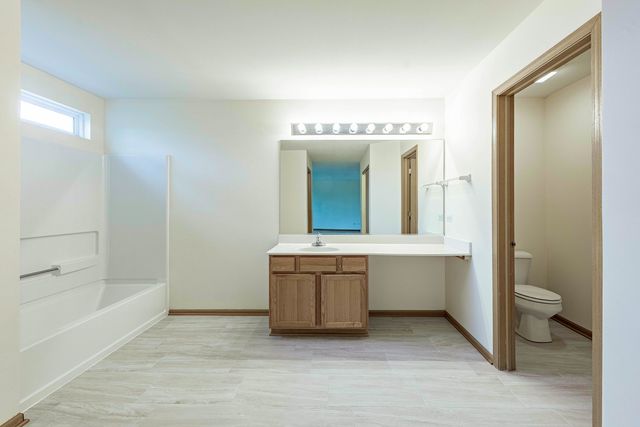 16516 Coventry Lane, Crest Hill, IL 60403