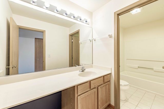 16516 Coventry Lane, Crest Hill, IL 60403