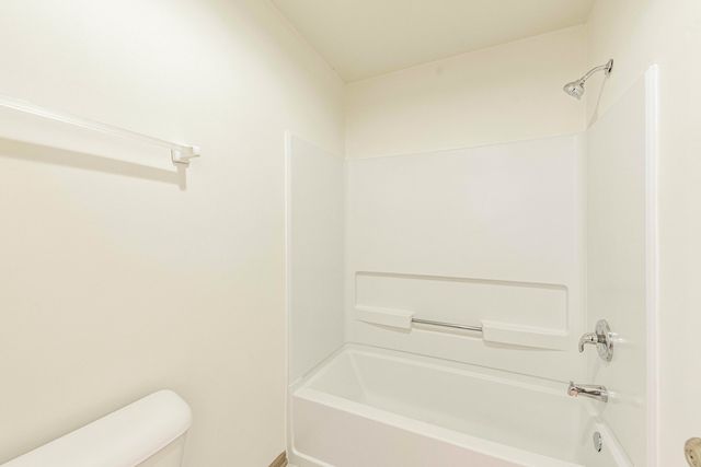 16516 Coventry Lane, Crest Hill, IL 60403