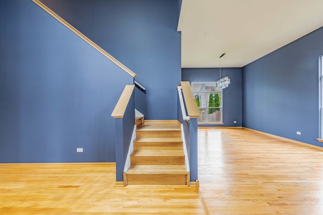 16516 Coventry Lane, Crest Hill, IL 60403