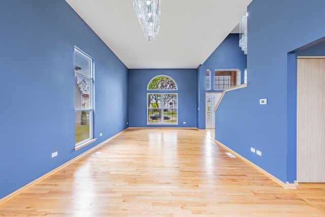 16516 Coventry Lane, Crest Hill, IL 60403