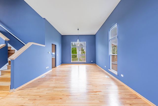 16516 Coventry Lane, Crest Hill, IL 60403