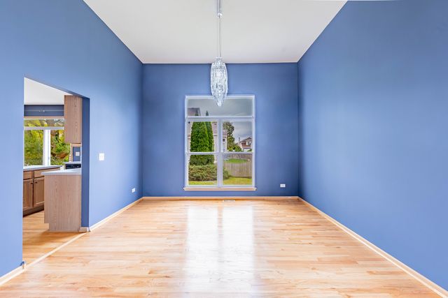 16516 Coventry Lane, Crest Hill, IL 60403