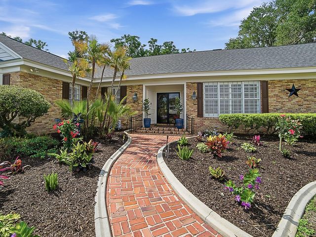 1017 SHORE ACRES DRIVE, Leesburg, FL 34748
