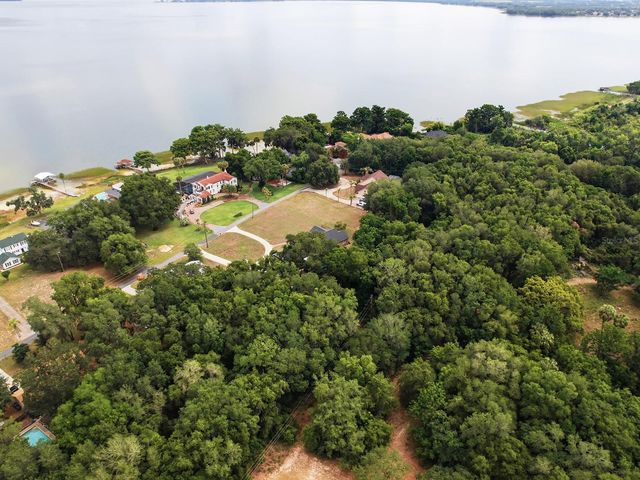 1017 SHORE ACRES DRIVE, Leesburg, FL 34748