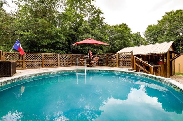 25881 Pine Oak Drive, Hockley, TX 77447